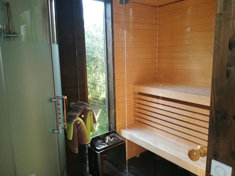 Les Nuits Insolites De La Mothe - Hebergement En Bulle Ou Tiny House Avec Spa Privatif Outremecourt Экстерьер фото