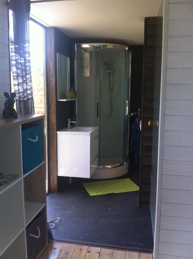 Les Nuits Insolites De La Mothe - Hebergement En Bulle Ou Tiny House Avec Spa Privatif Outremecourt Экстерьер фото